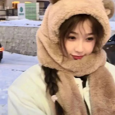 鬓边不是牡丹红